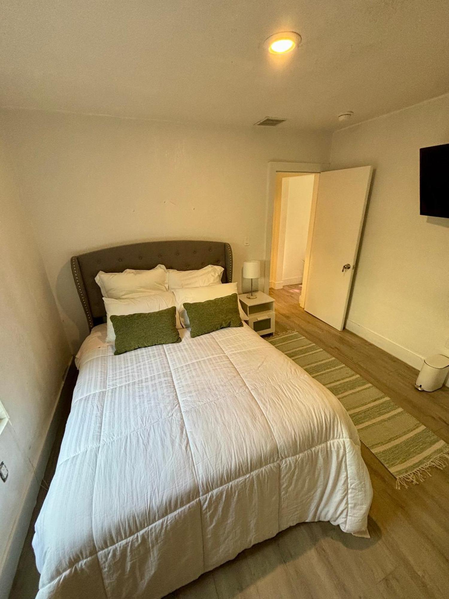 Deluxe Room In Best Location Miami In A 2 Bedrooms Unit - Parking, Laundry And Luggage Storage Экстерьер фото